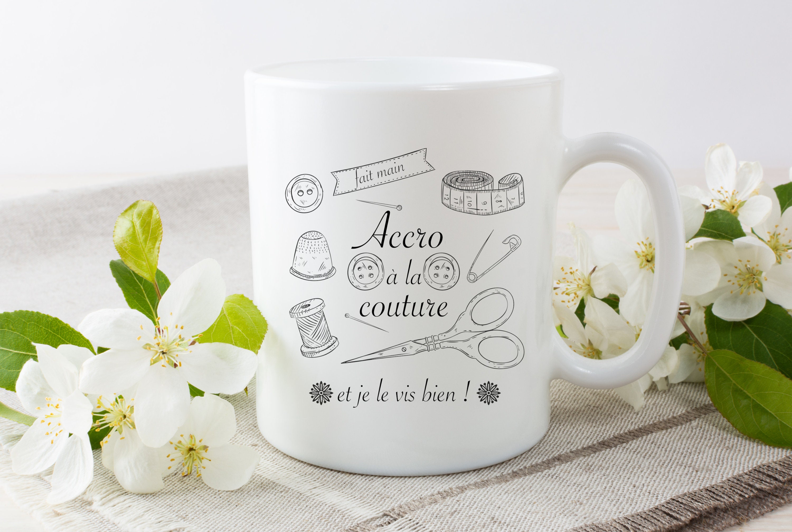 Mug Personnalisé, Mug Accro à La Couture, Original et Personnalisable, Cadeau , Tasse Classique ou M