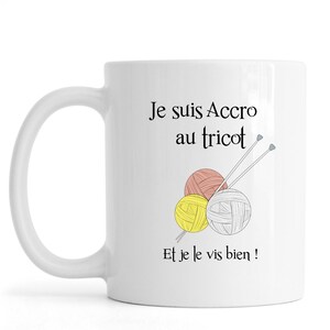 Mug personalizado para tejedoras, Mug adictos a tejer y lo vivo bien o No me molestes tejo imagen 3