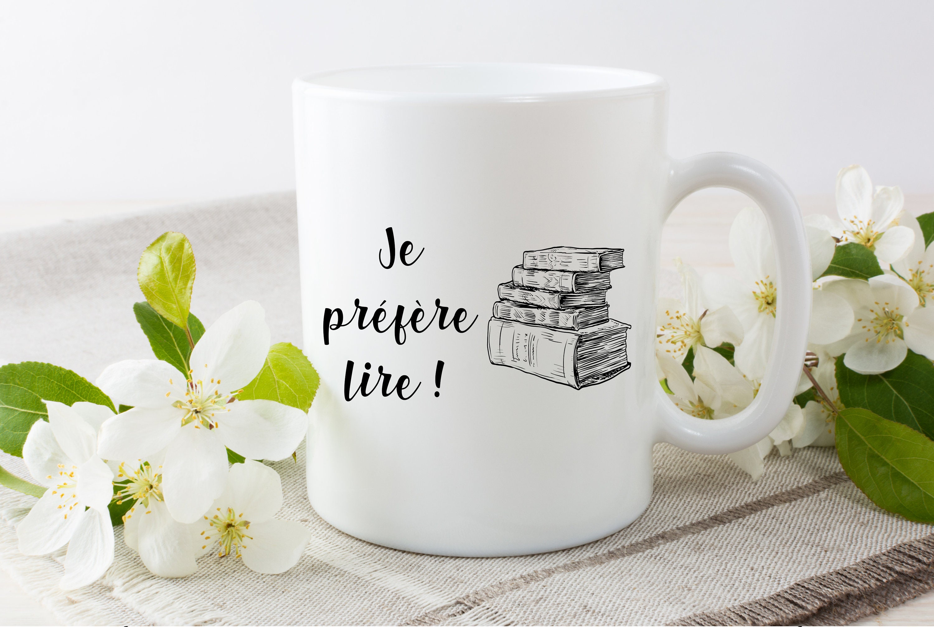 Mug Personnalisé Lecture Idée Cadeau Personnalisable Mug Classique ou Magique Je Préfère Lire Accro 