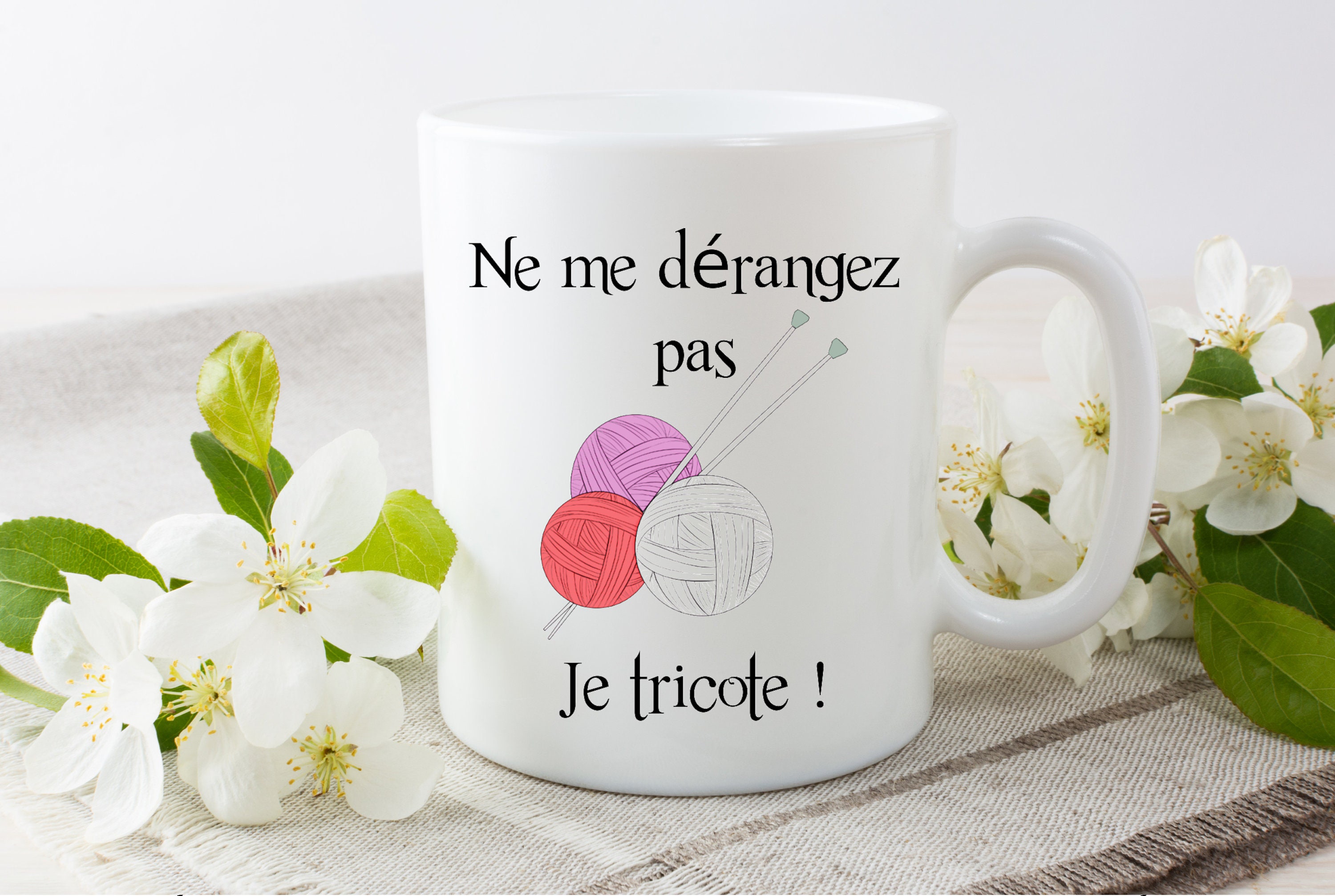 Mug Personnalisé Je Tricote Cadeau Fan de Tricot Mug Classique ou Magique Ne Me Dérangez Pas, Tricot