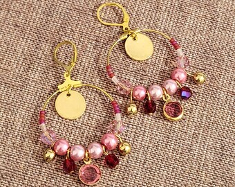 Creoles femmes à personnaliser, creoles avec perles Swarovski, boucles d'oreilles rose framboise pour elle, idée cadeau pour maman