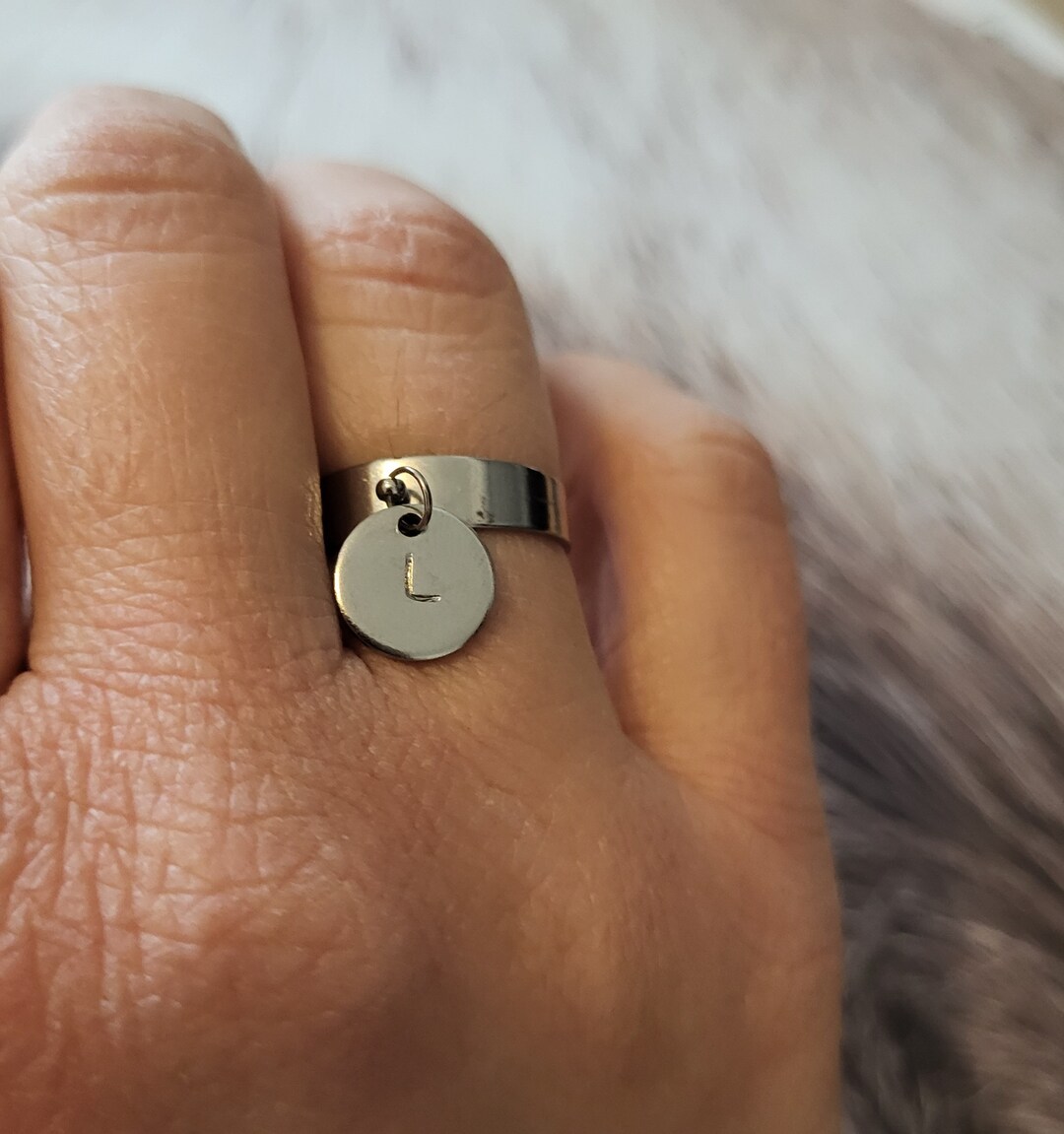 Personalized Medal Ring, Customizable Charm Pendant Ring, Ring for Mom