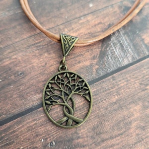 Tree of life necklace, yggdrasil jewelry, leather necklace, couple gift idea image 3