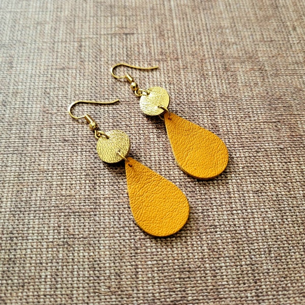 Boucles d'oreilles pendantes en cuir, boucles d'oreilles en forme de larme, boucles d'oreilles modernes, idée cadeau pour maman