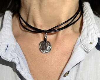 Choker en cuir, collier noir pour femme, idée cadeau d’anniversaire pour elle sous 50 euros