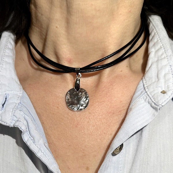 Choker en cuir, collier noir pour femme, idée cadeau d’anniversaire pour elle sous 50 euros