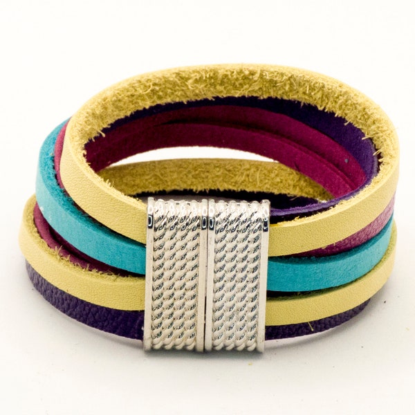 Bracelet manchette en cuir, bijoux multi rang pour femmes, bijoux fait main pour elle, idée cadeau pour maman moins de 30 euros