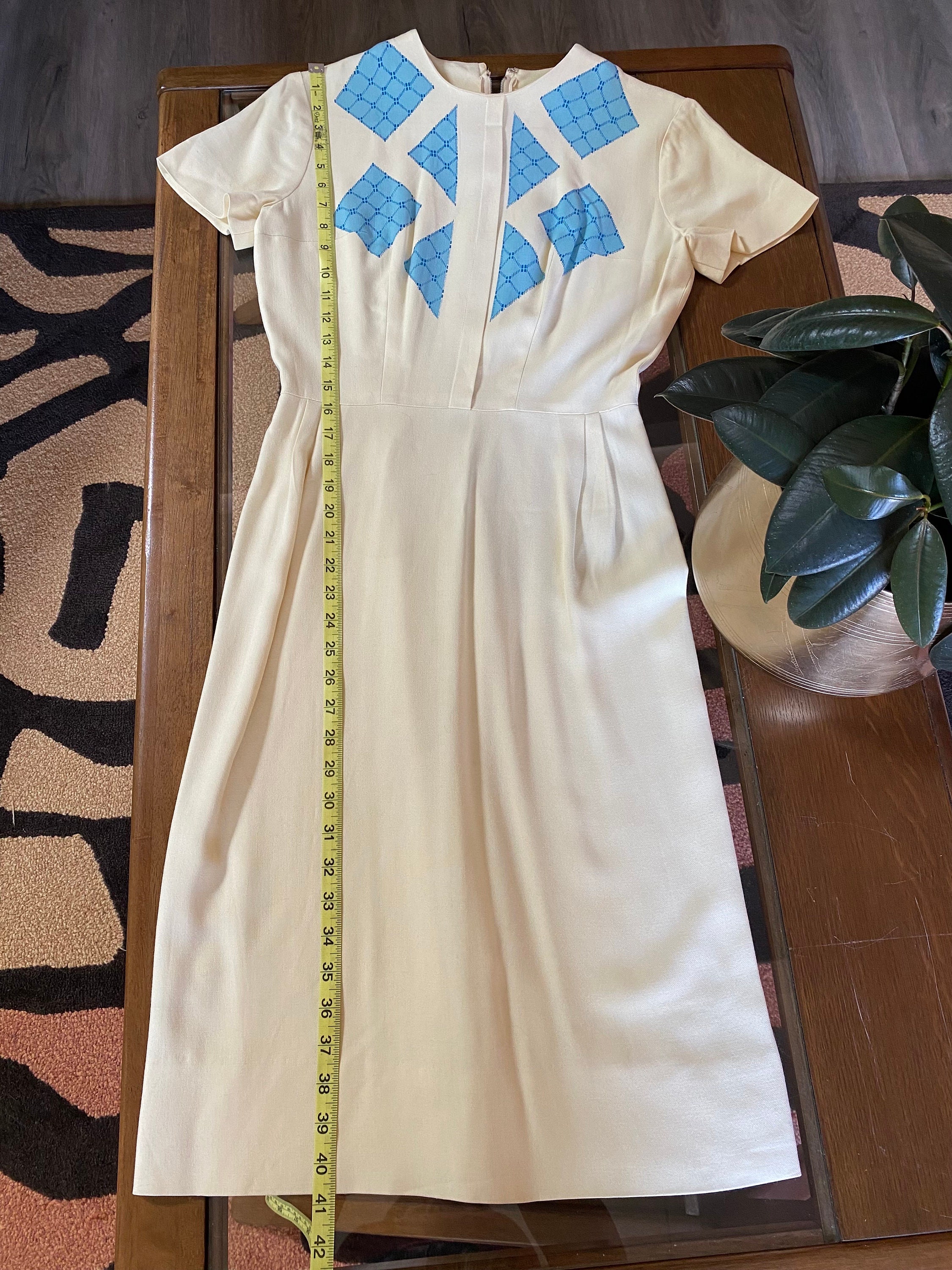 ivory wiggle dress Vintage Inspired Wedding Dresses