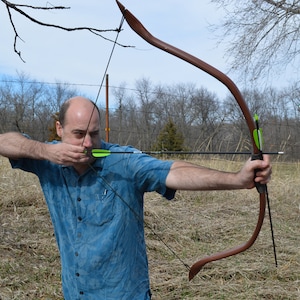 Archery  Bow Recurve, Functional Bow - Renaissance Faire, Amtgard, larp, SCA, Cosplay, Target shooting.  Be Brave, a Ranger, an Archer.