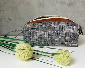 Toiletry bag "BALL PEN" cotton/leather/coated cotton