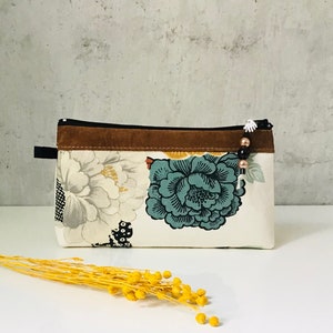 cosmetic bag "FLOWERS" cotton/leather