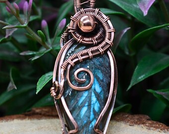 Labradorite Necklace, Handmade Labradorite Copper Pendant, Witchy Gifts for Her, Copper Wire Wrapped Pendant