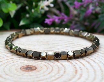 Pyrite Beaded Stretch Fidget Bracelet, Pyrite Gemstone Dainty Wealth Bracelet, Natural Pyrite Cube, Pyrite Jewelry Witchy Bracelet