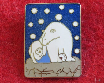 1980's Carolee Pollock Polar Bears In Snowstorm Enamel Lapel Pin