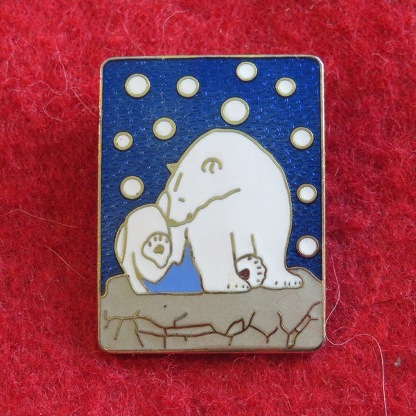 1980's Carolee Pollock Polar Bears In Snowstorm Enamel Lapel Pin