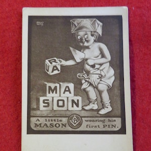 Early 1900&#39;s Masonic Mason Advertising Souvenir Postcard - A Little Mason&#39;s First Pin