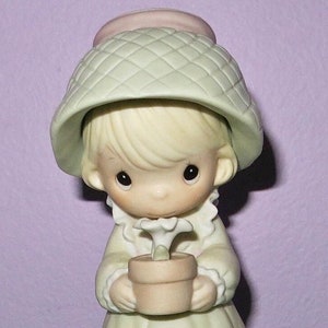 1988 Precious Moments Figurine: His Love Will Shine On You, Enesco