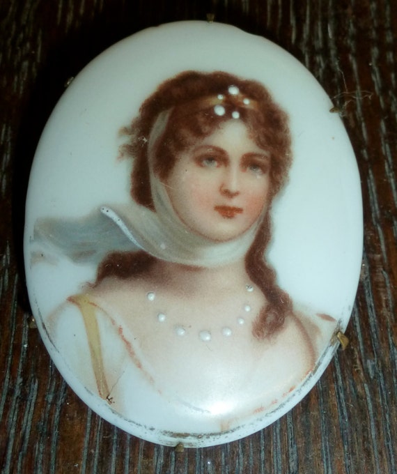 Very Beautiful Queen Louise of Prussia Hand Paint… - image 1