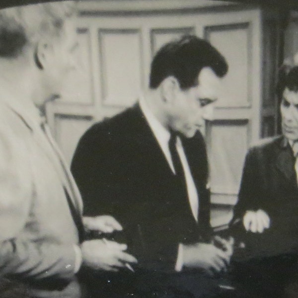 Vintage 1960's Perry Mason Television Show Snapshot Photo - Free Shipping