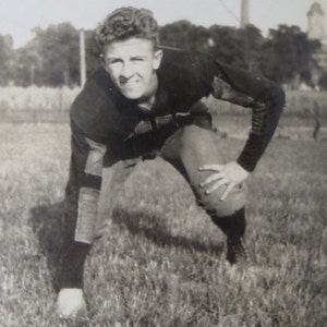 Athletic 1930's American Football Player Snapshot Photo Free Shipping image 1