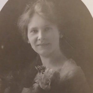 Vintage 1910&#39;s Beautiful Woman Holding Bouquet Of Flowers Real Photo Postcard RPPC - Free Shipping