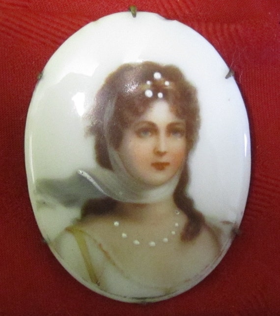 Very Beautiful Queen Louise of Prussia Hand Paint… - image 4