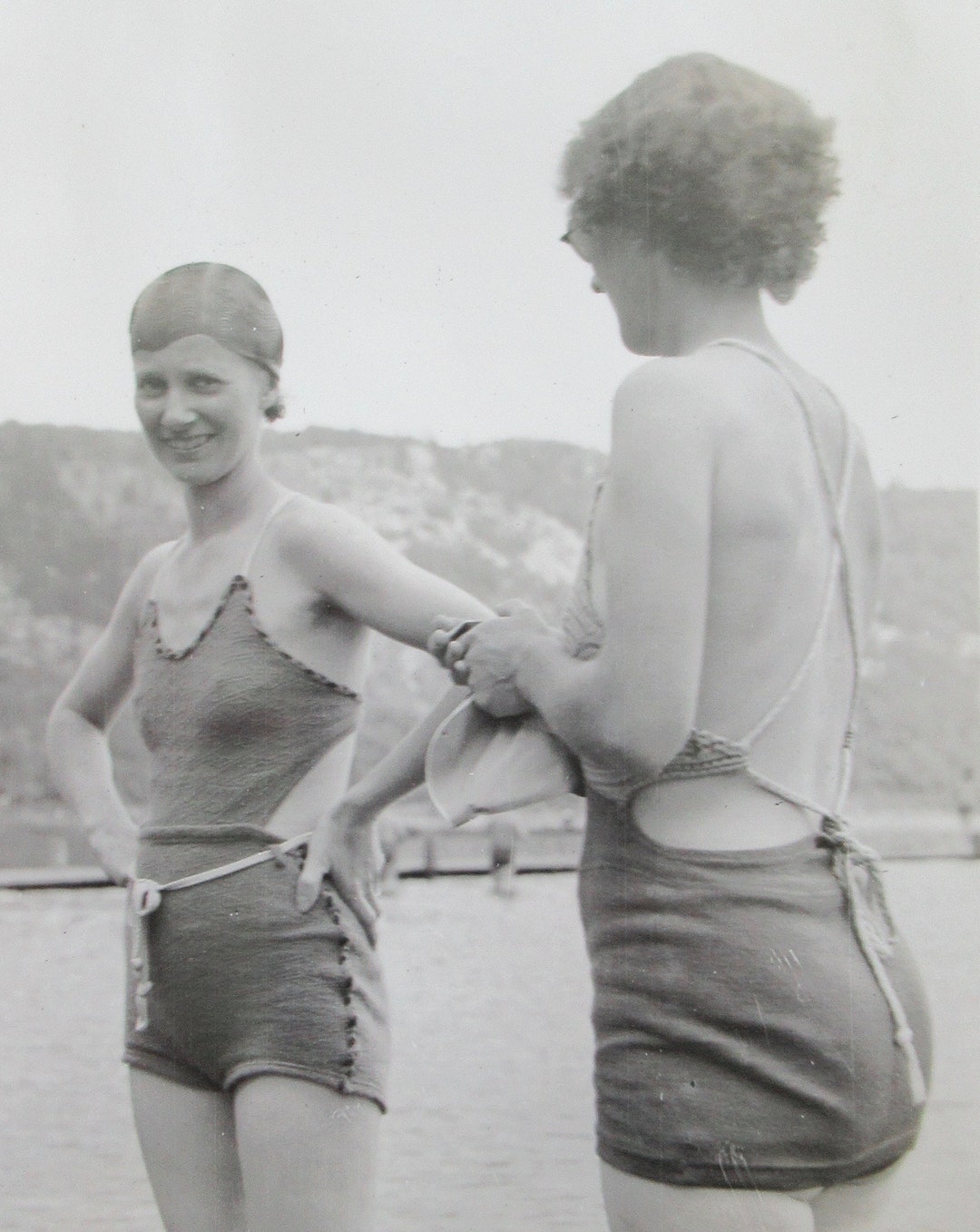 A Chilly Day at the Beach 1940's Young Women in Bathing Suits Snapshot