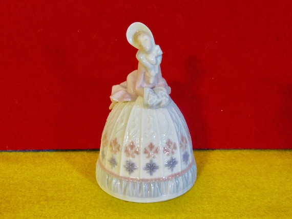 LLADRO 05955 Sounds of Fall 鐘(ベル) LLADRO 05955 Sounds of Fall