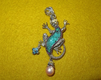 Gorgeous Barbara Bixby Sterling Silver 18 Karat Gold Highlight Gecko Lizard Gemstone Necklace Enhancer Pendant