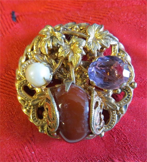 1950's Gold Tone Round Brooch Pin With Faux Pearl… - image 3