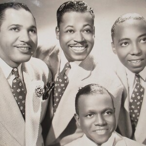 Original 1940&#39;s Boyd Kelly and the Rhythm Rockers Chicago Jazz Band Signed 10&quot; x 8&quot; Publicity Photo - Maurice Seymour