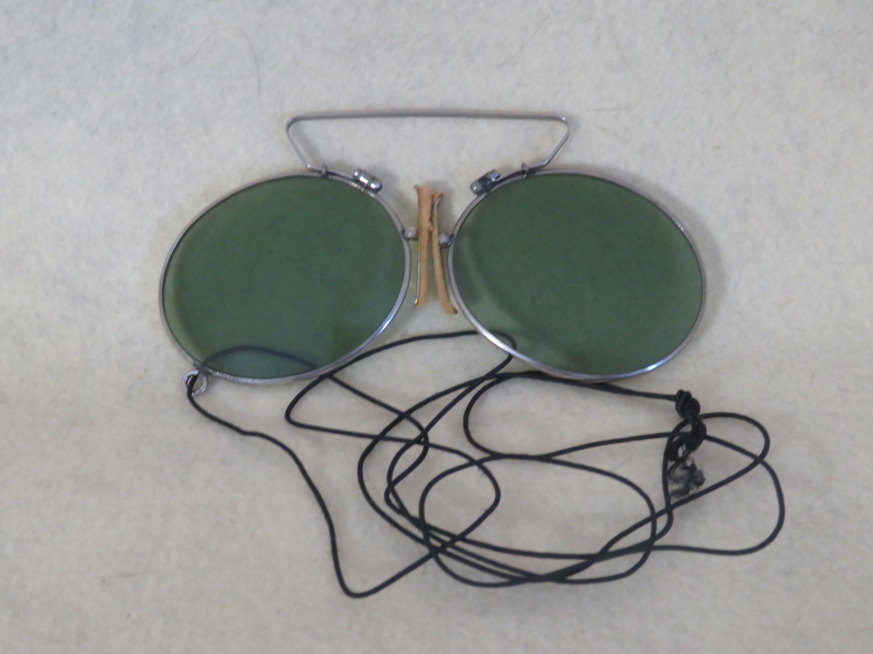 Very Rare 1920's Oliver Goldsmith London Prince Nez Sun