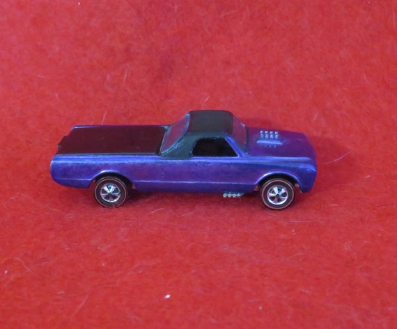 Vintage 1967 Hot Wheels Red Line Custom Fleetside Purple Diecast