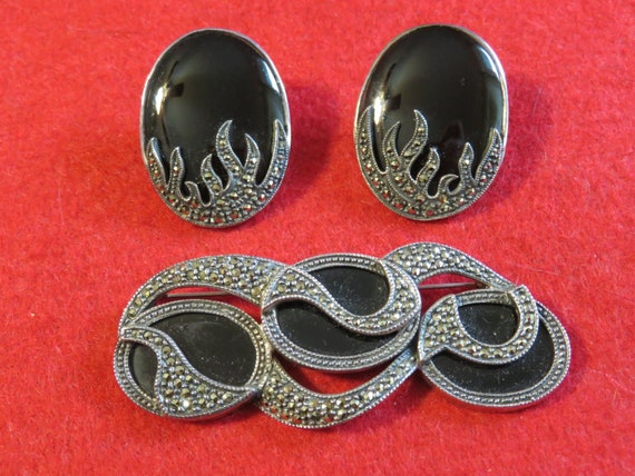 Retro 1980's Marcasite Black Cabochon Sterling Si… - image 1