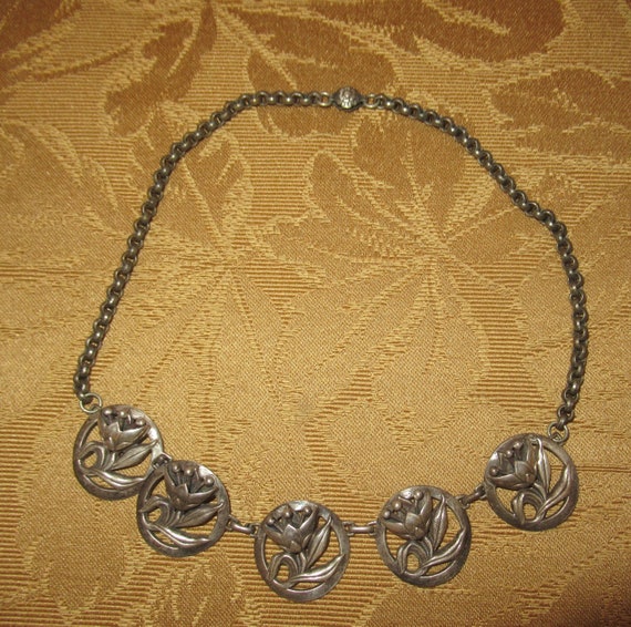 Antique 1900's Art Nouveau Floral Link Chain Hand… - image 2