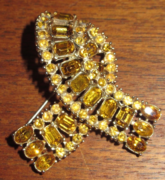 Stunning 1950's Amber Tone Rhinestone Ribbon Broo… - image 5