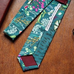 Personalised Neck Tie - Gift for him for Fathers Day. Unique Dad, Husband, Boyfriend present with customisable label. Perfect letterbox gift