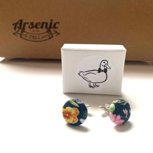 Add a Set of Matching Cufflinks to Your Order image 3