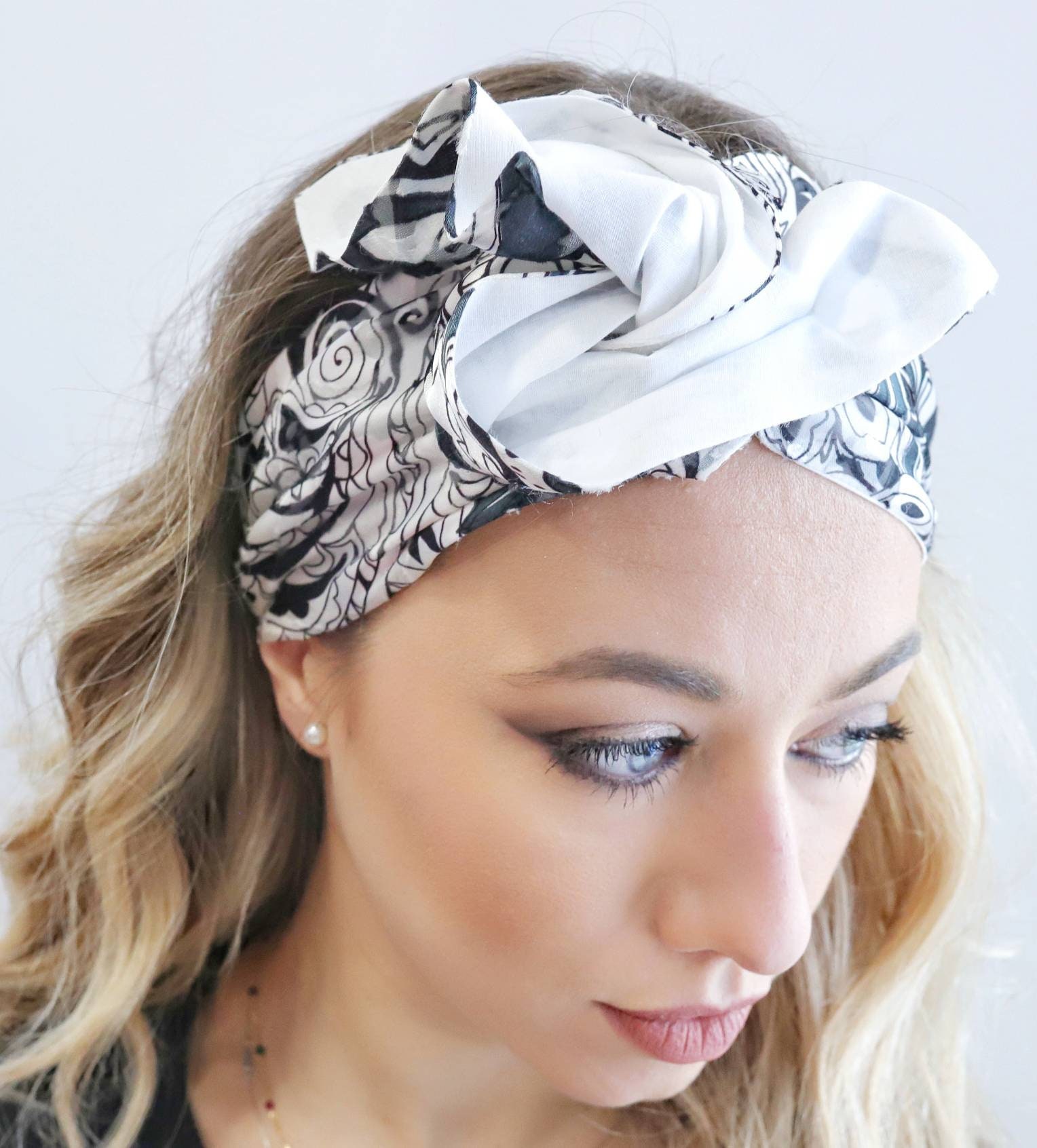 Turbante di capelli ricci Italia