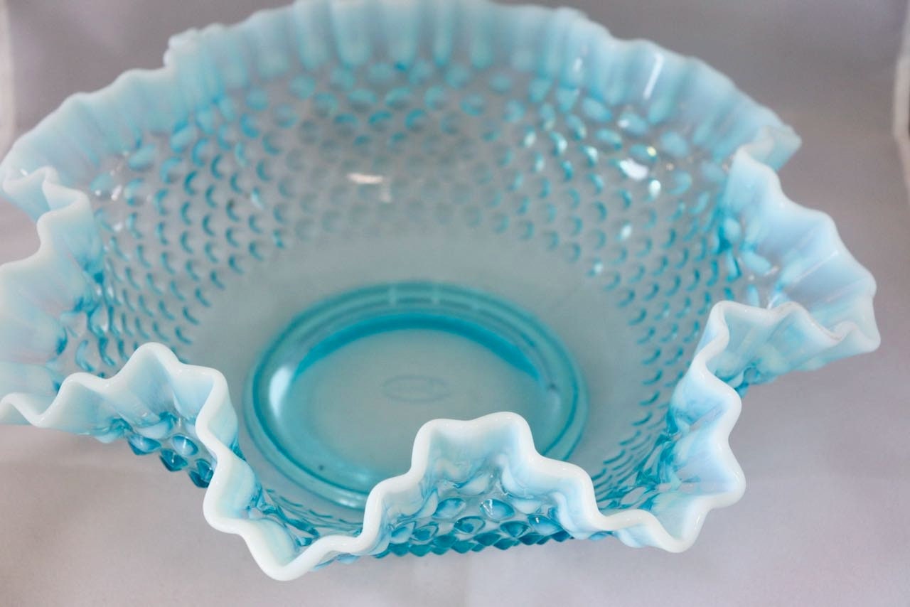 フェントン　ホブネイル　ホワイト　ラージフリルボウル フェントン ホブネイル ホワイト ラージフリルボウル - メルカリ