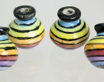 10x Beads -Rainbow Jug Design keramische kralen. V086 handgeschilderd. Ideaal voor haar, sieraden en alle ambachten