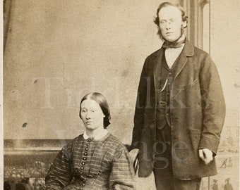 Victorian Couple, Husband Wife, Portrait ~ CDV Photo ~ W Daynes of Rugby ~ 1860s Antique Carte de Visite Photograph