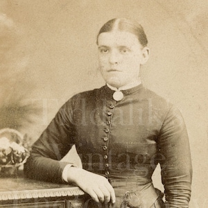 Victorian Young Woman, Wasp Waist, Standing Portrait ~ CDV Photo ~ W Wight of London ~ 1880s Antique Carte de Visite Photograph