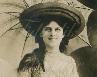 Zena Dare, Edwardian Actress, Singer ~ Antique Postcard ~ Posted 1905 ~ Ralph Dunn & Co ~ A 56