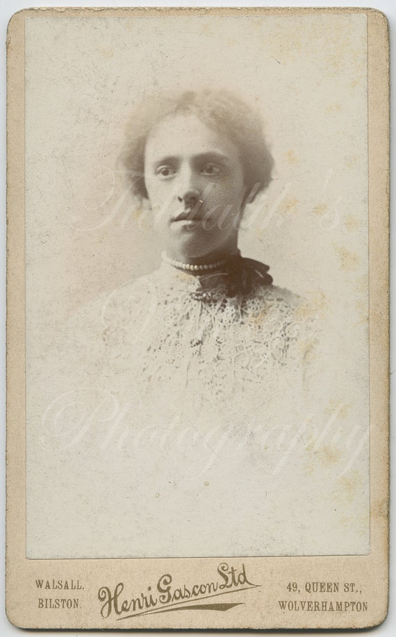 Hair Up Vignette Portrait ~ CDV Photo ~ J A Draycott Birmingham ~ Antique Vintage Carte de Visite Photograph Victorian Young Woman