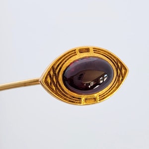 Antique Victorian 14k gold, garnet &quot;eye&quot; stickpin