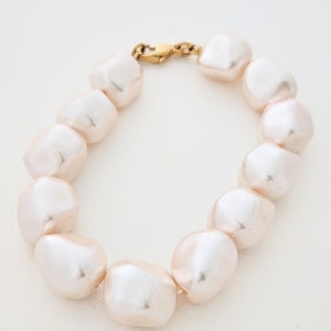 Vintage Monet Peach Pink Faux Baroque Pearl Bracelet image 6