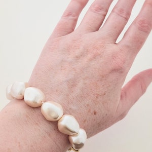 Vintage Monet Peach Pink Faux Baroque Pearl Bracelet image 10