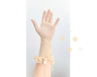 Beige crocheted CHAPEL GLOVES with romantic ruffles