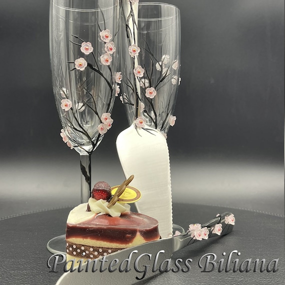 Sakura Wedding Toasting Glasses Cherry blossom wedding theme Champagne Flutes Hand Painted Set of 2